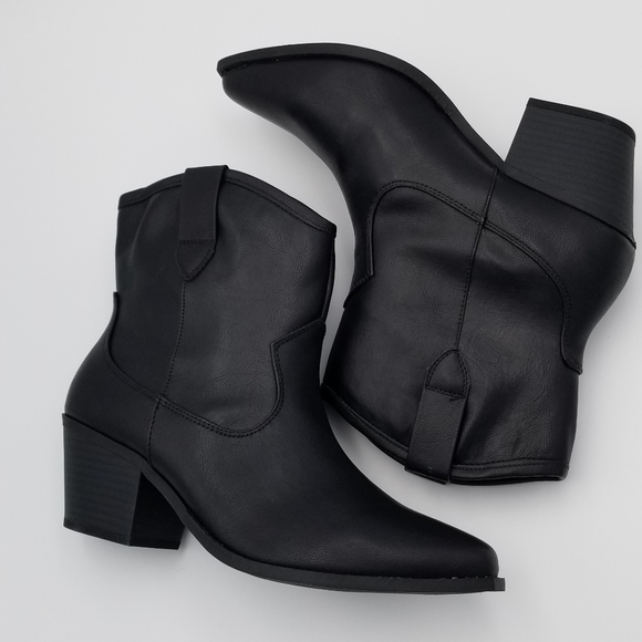 Faux Leather Short Pull On Western boots - Picture 2 of 8